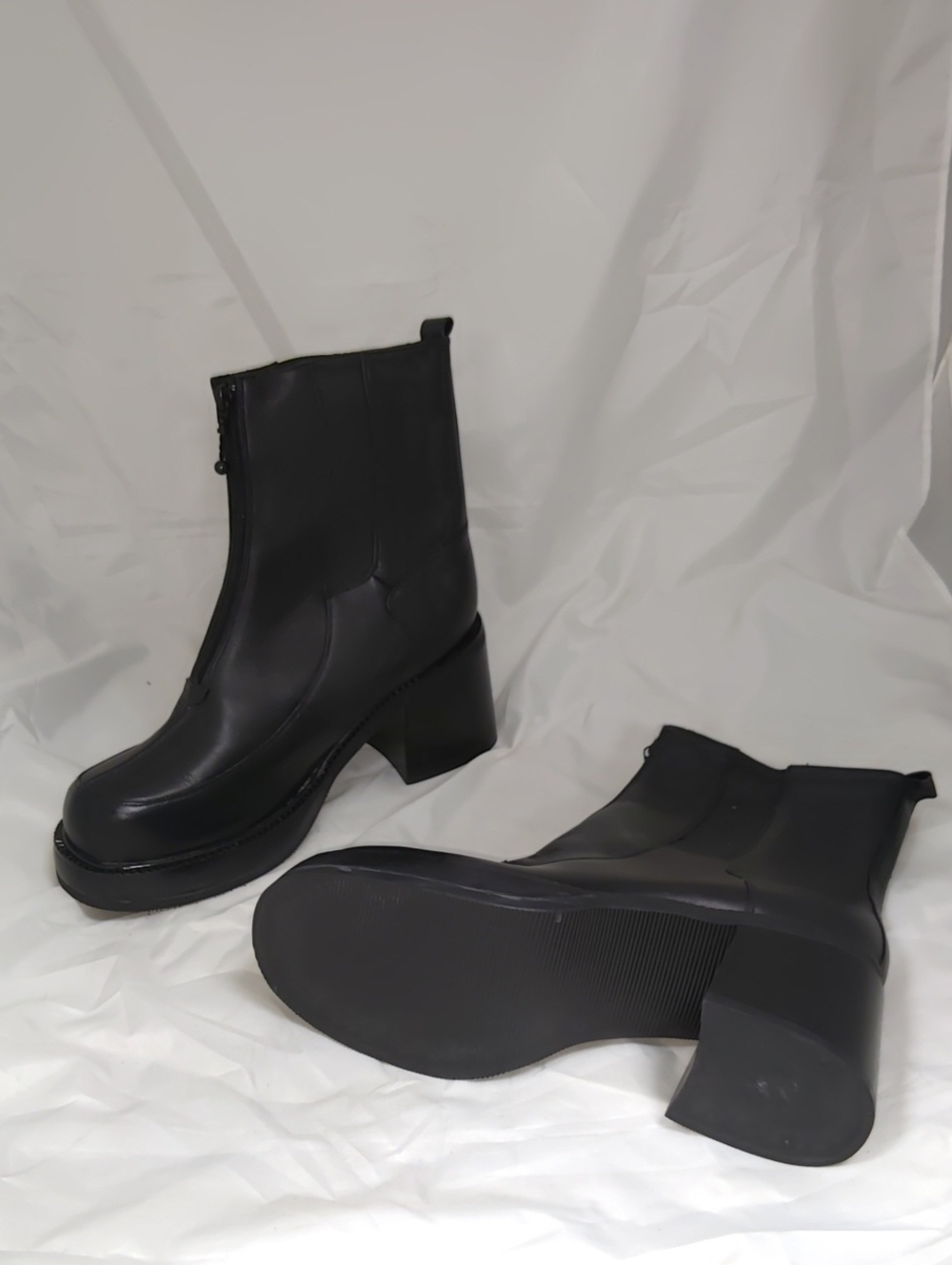 Peerage Rhonda Black Leather Wide Width Ankle Boots - Size 12W - New